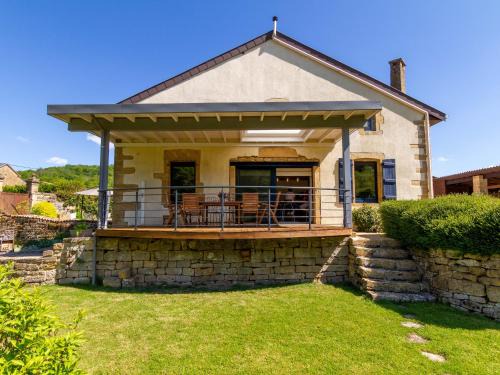 Bazeilles-sur-Othain House | Maison de charme à la campagne avec terrasse et grand espace extérieur - FR-1-585-76