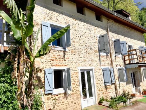 Gan House | Maison de charme à Gan avec vue sur la montagne