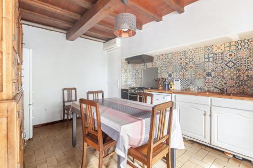 Puycelci House | Maison de charme à Puycelsi avec jardin et barbecue