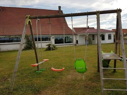 Samer House | Maison de Charme à Samer, 7 pers, Grand Jardin, Poêle à Bois, WIFI, Proche Boulogne sur Mer - FR-1-376-115