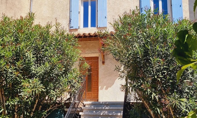 Lespignan House | Maison de Charme Avec Jardin