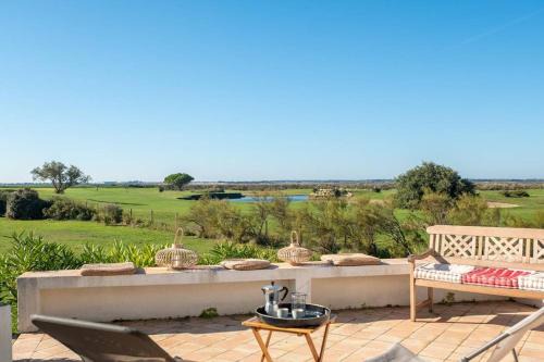 Les Portes-en-Re Villa | Maison de famille donnant sur le Golf et le Fier d'Ars dans un parc de 7500m2