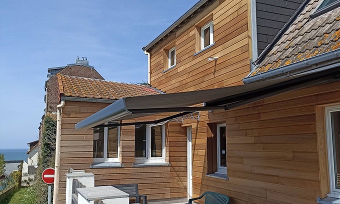 Ault House | Maison de la Mer in Ault - 200 m from the sea - quiet - south-facing - wifi