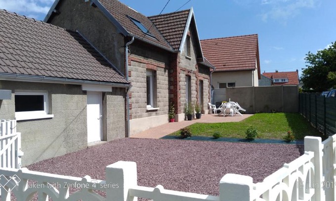 Dieppe House | MAISON DE PLAISANCE AVEC JARDIN ET VUE MER A 200m