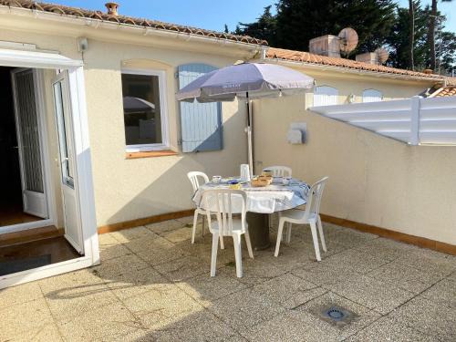 Bretignolles-sur-Mer House | Maison de Vacances Cosy à 800m de la Plage avec Cour Privative et Accès WIFI - FR-1-231-161