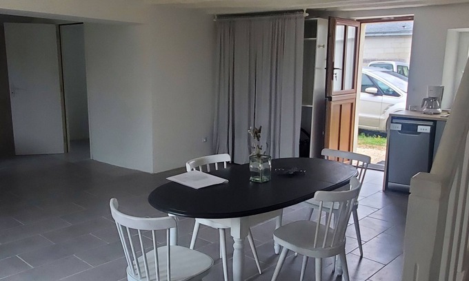 Saint-Mathurin-sur-Loire House | Maison de Vacances : "La Petite Maison des Bords de Loire"