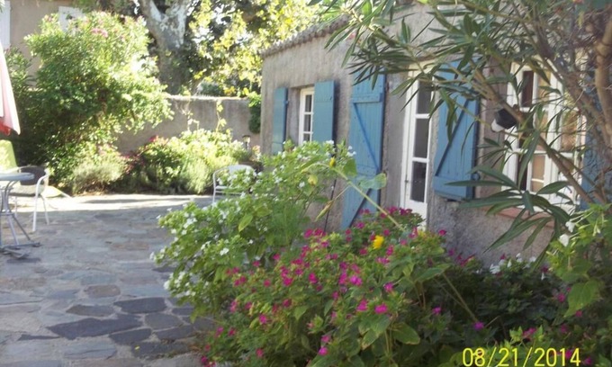 Le Grau-dʼAgde House | Maison de Vacances 1,5 km de la mer Quartier Calme Avec Jardin et Barbecue