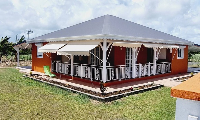 Port-Louis House | Maison de Vacances Villa Ladesiree 10 min de Port Louis