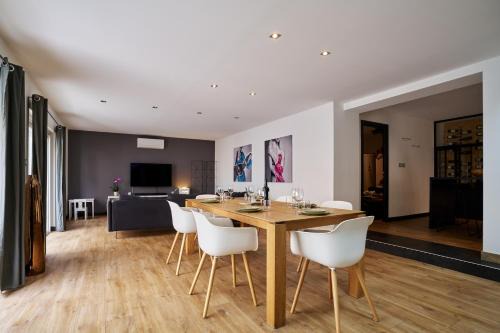 Morieres-les-Avignon House | Maison de ville moderne climatisée avec piscine