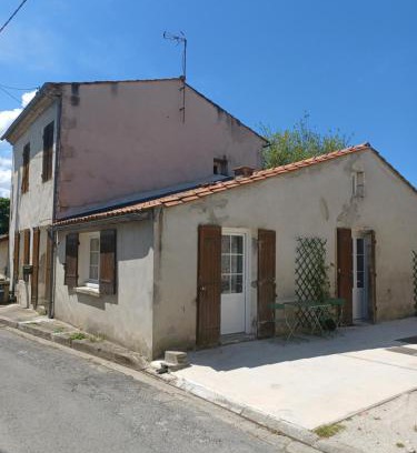 Saint-Yzans-de-Medoc House | Maison de village entre estuaire et océan