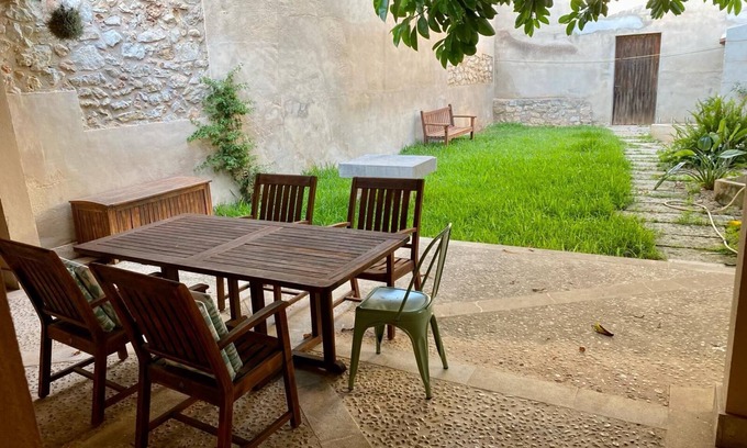 Binissalem House | Maison de Village au Centre de Majorque Idéale Pour Découvrir L'île en Famille