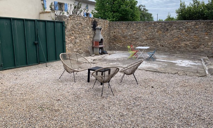Fontcouverte House | Maison de Village Avec Deux Cours
