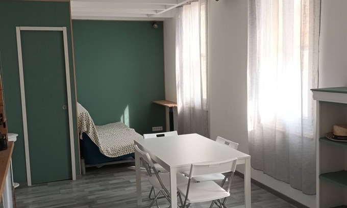 Aubagne House | Maison de Ville, 6 Couchages