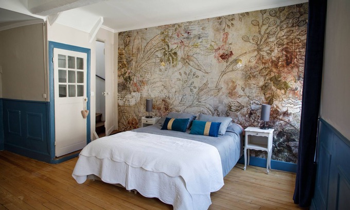 Semur-en-Auxois House | Maison de Ville, Rénovée Avec Gout au Cœur de la Cité Médiévale