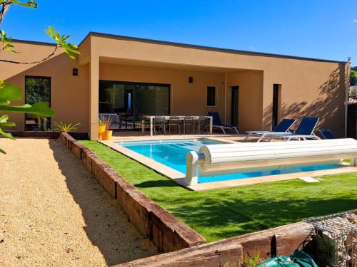 Ucel Villa | Maison des libellules de dugradus