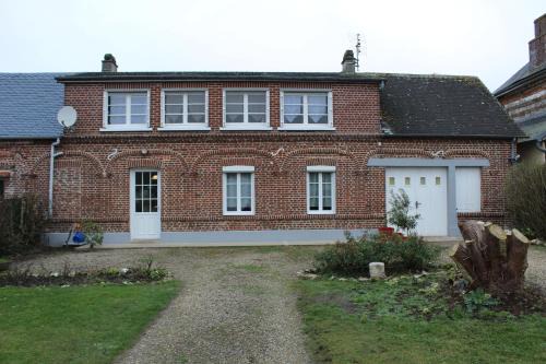 Tourville-La-Chapelle House | maison des papillons