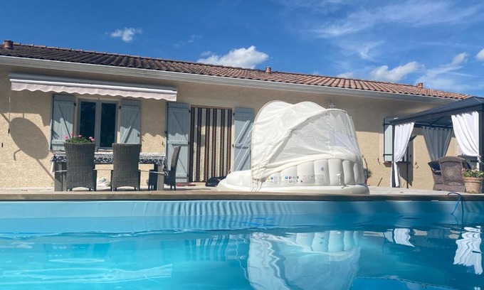 Caylus Bed & Breakfast | Maison des Vignes