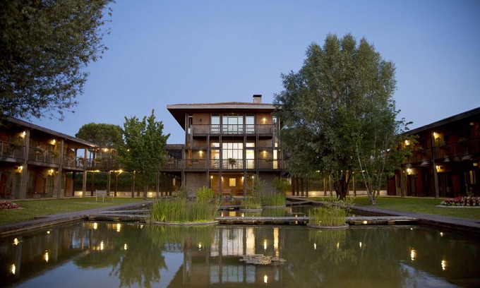 Jonzac House | Maison des Vignes