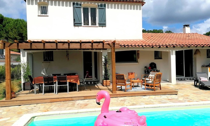 Prades-le-Lez Villa | Maison du Sud + Studio Avec Grande Piscine