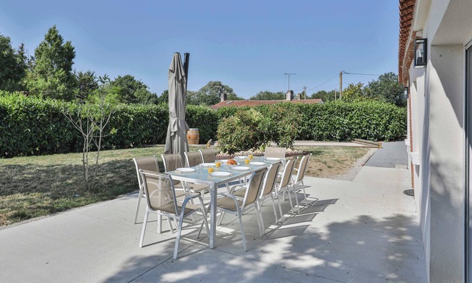 Saint-Vincent-sur-Jard Villa | Maison en pleine campagne proche de la mer