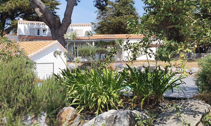 Prefailles House | Maison en Bord de mer Avec Piscine