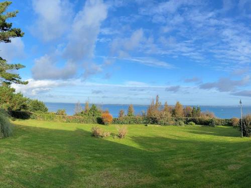 Groix House | Maison en bord de mer avec jardin arboré à Groix - FR-1-813-17