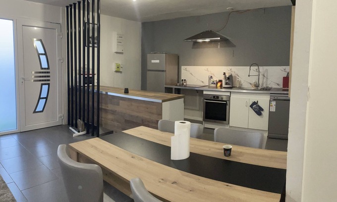 Funay - Bruyeres House | Maison en Entier Proche des 24h