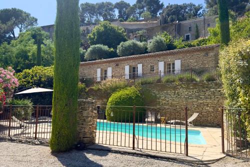 Saumane-de-Vaucluse Villa | Maison en pierre cadre paradisiaque cigales