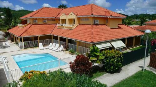 Trois-Ilets House | Maison en résidence privée avec piscine accès plage