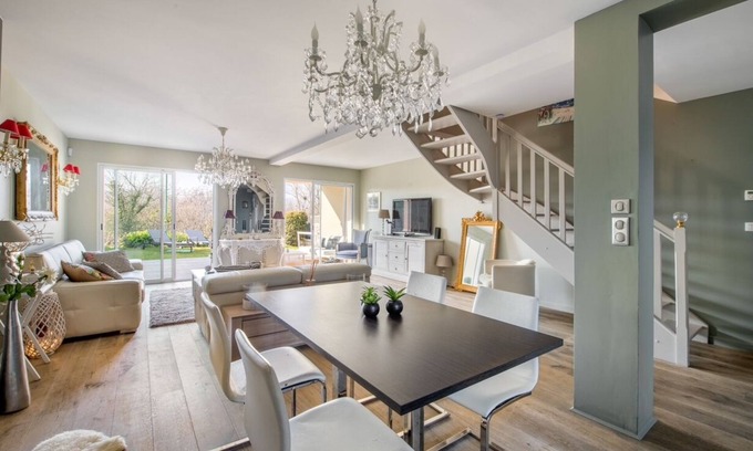 Sathonay-Camp House | Maison Familiale de Charme à 15 min de Lyon