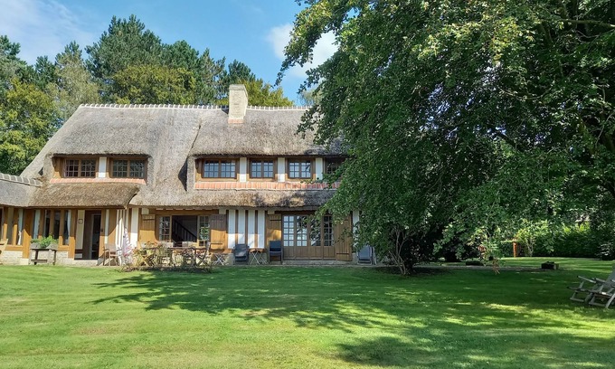 Touques Villa | Maison Familiale au Calme de la Nature, Près Deauville, Pays D'auge Pour 8 P
