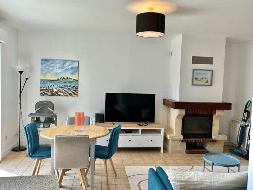 Larmor-Plage House | Maison Familiale, Détente au Bord de la Mer