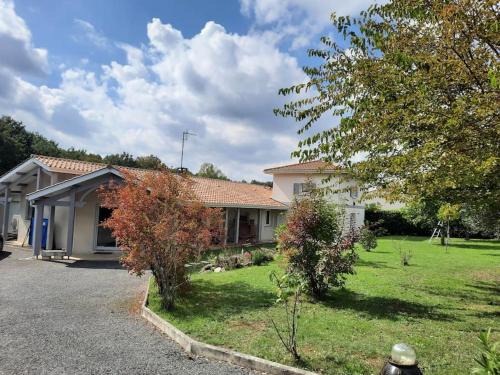 Faleyras House | maison
