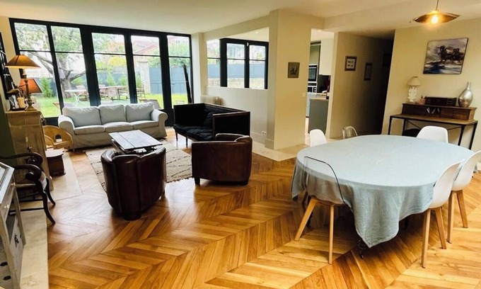 Le Chesnay House | Maison 7 Chambres à 5 min du Château de Versailles