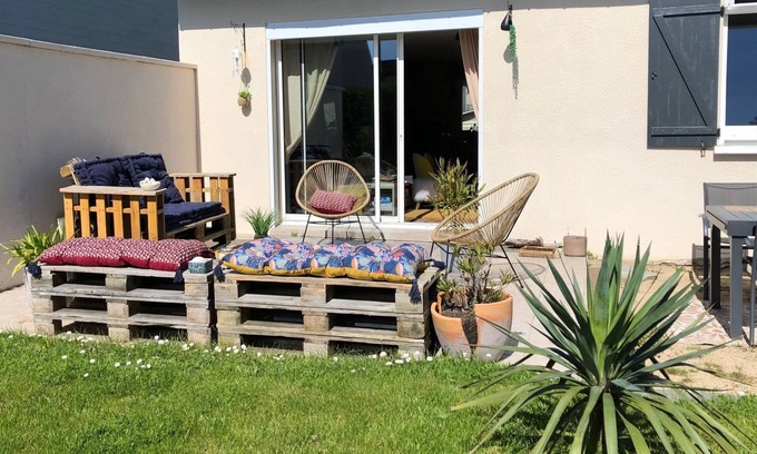 Saint-Jean-de-la-Riviere House | Maison Bord de mer 7 Couchages