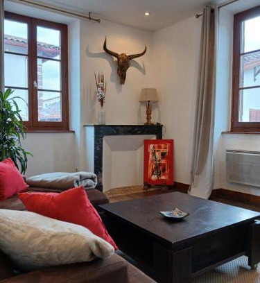 Saint-Jean-Pied-de-Port Apartment | Maison Gohora Dago