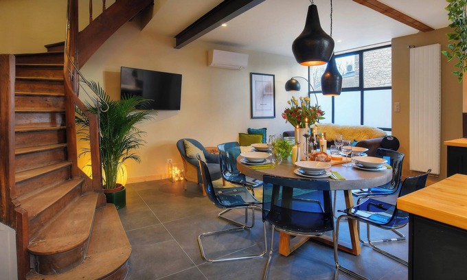 Beaune House | Maison Guigone - elegant townhouse for 6 in Burgundy region - OVO Network