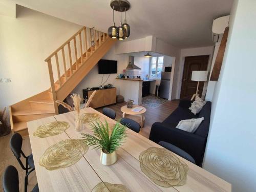 Eu House | Maison Les 4 Mers