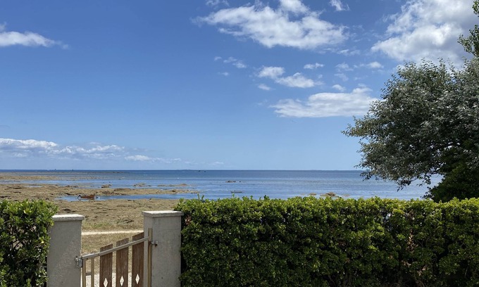 Loctudy House | Maison Les Pieds Dans Leau Large vue sur mer 20 m de la Plage Wide Sea View