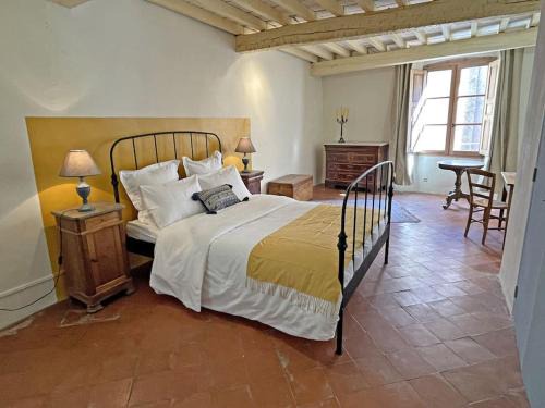 Aups House | Maison Loumio - Charming 4 double bedrooms village home -ultra fast wifi