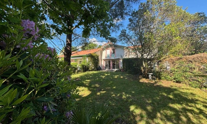Biscarrosse Apartment | Maison Mitoyenne en Duplex Avec Jardin Proche lac