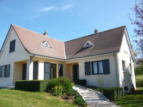 Epieds-en-Beauce House | Maison moderne avec jardin, animaux acceptés, Wi-Fi, stationnement privé - FR-1-590-539