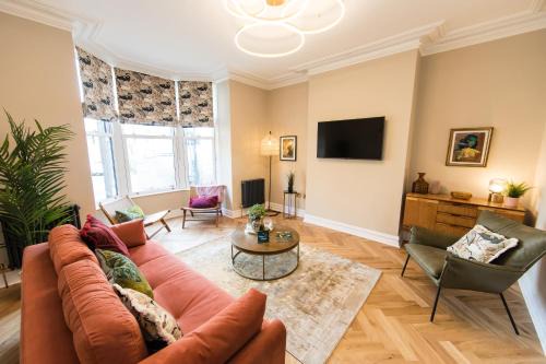 West Cliff Apartment | Maison Mouettes by Luxury Travel Emporium - Luxury Suites with Abbey Views