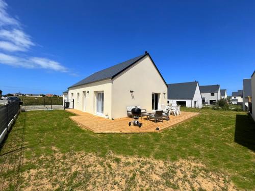 Courseulles-sur-Mer House | Maison neuve proche plage avec parking gratuit