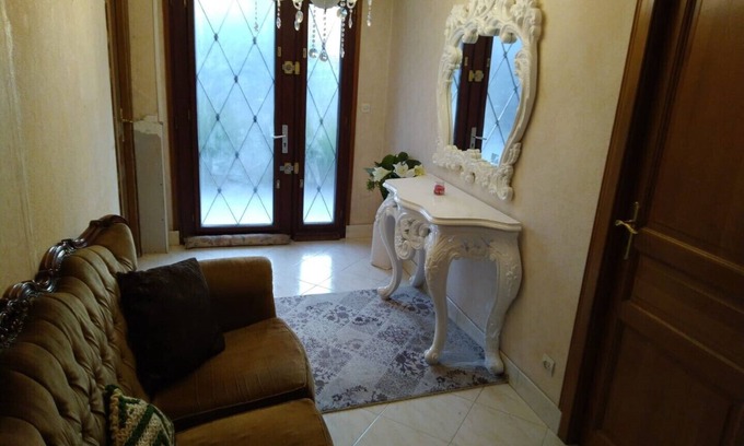 Tremblay-en-France House | Maison Paradis