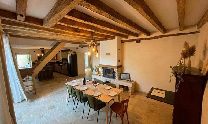 Saint-Aubin House | Maison Perrières