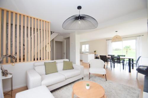 Beaussais-sur-Mer Apartment | Maison rénovée 6 personnes proche des plages