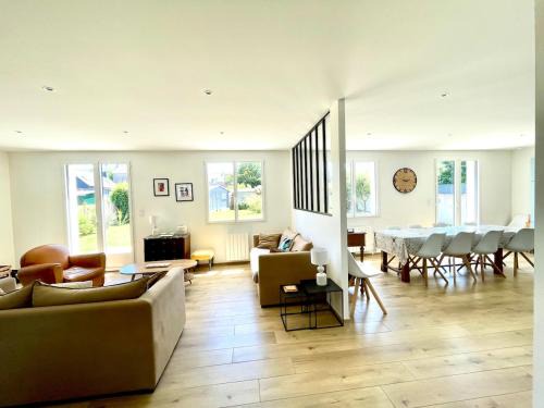 Beaussais-sur-Mer House | Maison rénovée en centre-ville, à 5 min des plages