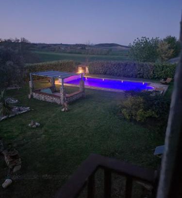La Courtete House | Maison rénovée typique, au calme, piscine.