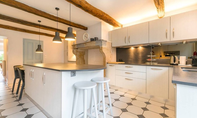 Ahuy House | Maison Saint Agnan - au coeur du village - SR Loc